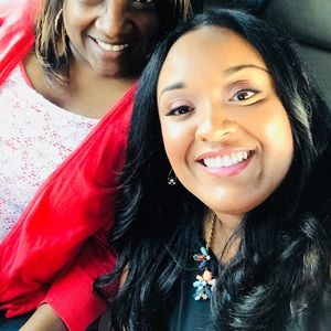 Meet your Posher, Lola